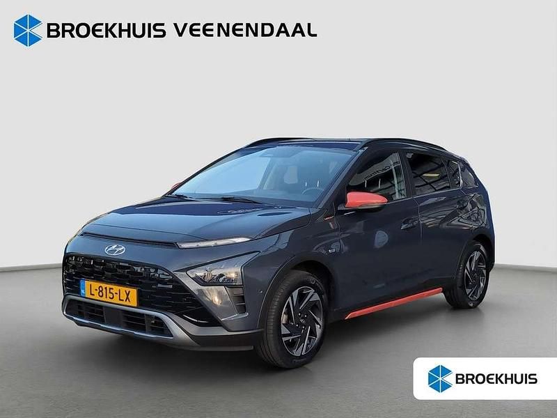 Grijs Gebruikt 2021 Hyundai Bayon Premium SUV | € 15.850 (Eerlijke prijs) - Afbeelding 1/4