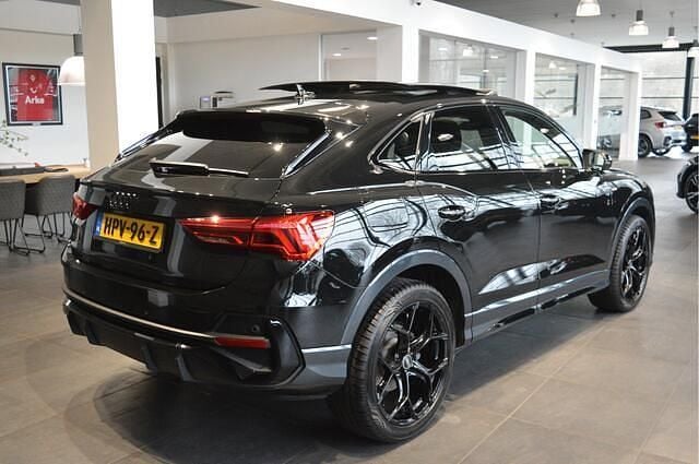 Occasion Audi Q3 Sportback S-Line 150 PK (110 kW) 2024 Zwart (metallic) SUV