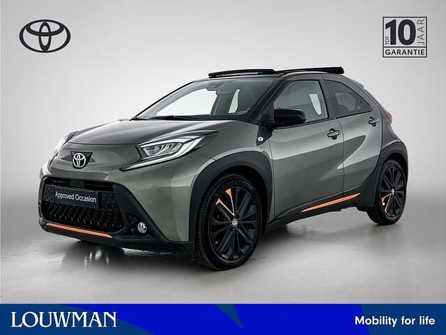 Groen Gebruikt 2022 Toyota Aygo X Limited SUV | € 20.950 - Afbeelding 1/4