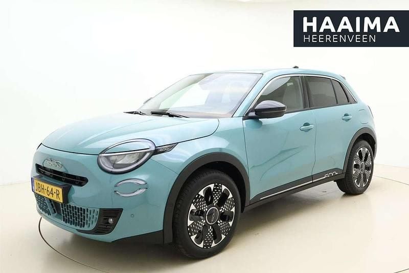 Blauw Nieuw 2025 Fiat 600E La Prima SUV | € 37.950 (Eerlijke prijs) - Afbeelding 1/3