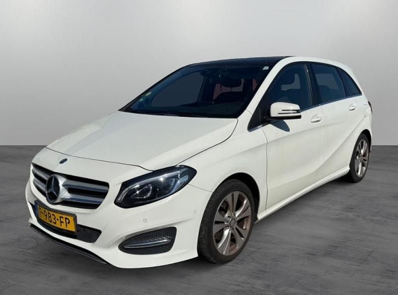 Wit Gebruikt 2017 Mercedes B180 Prestige MPV | € 13.899 (Goede deal) - Afbeelding 1/3