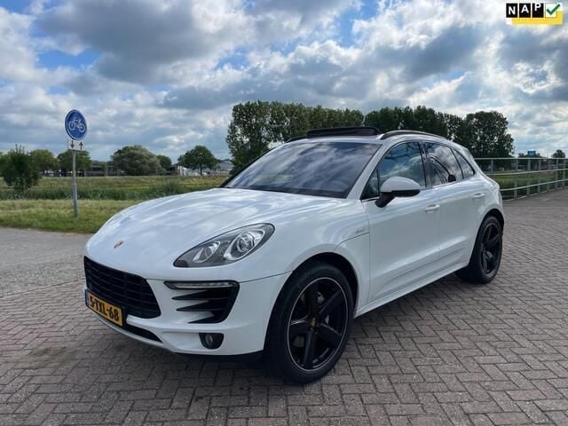 Wit Gebruikt 2014 Porsche Macan Sport SUV | € 27.550 - Afbeelding 1/4