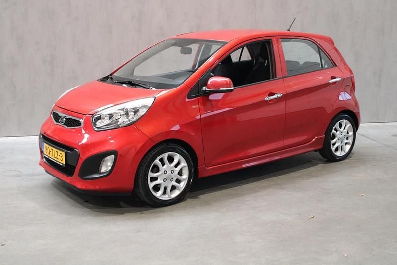 Rood Gebruikt 2012 Kia Picanto Comfort Hatchback | € 7.250 (Eerlijke prijs) - Afbeelding 1/4
