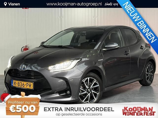 Grijs Occasion 2021 Toyota Yaris Style Hatchback | € 19.950 (Eerlijke prijs) - Afbeelding 1/4