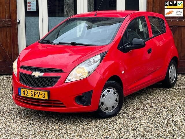 Rood Occasion 2011 Chevrolet Spark LS Hatchback | € 2.800 (Eerlijke prijs) - Afbeelding 1/4