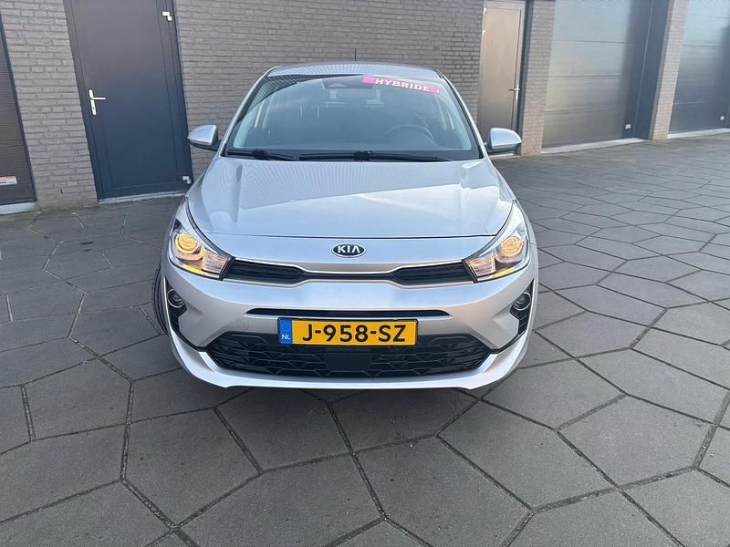 Occasion Kia Rio Comfort 101 PK (74 kW) 2020 Grijs Hatchback
