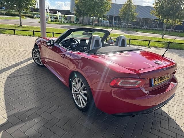 Occasion Fiat 124 Spider Lusso 140 PK (102 kW) 2017 Rood Cabriolet