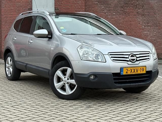 Grijs Gebruikt 2009 Nissan Qashqai +2 Visia SUV | € 4.450 (Eerlijke prijs) - Afbeelding 1/4