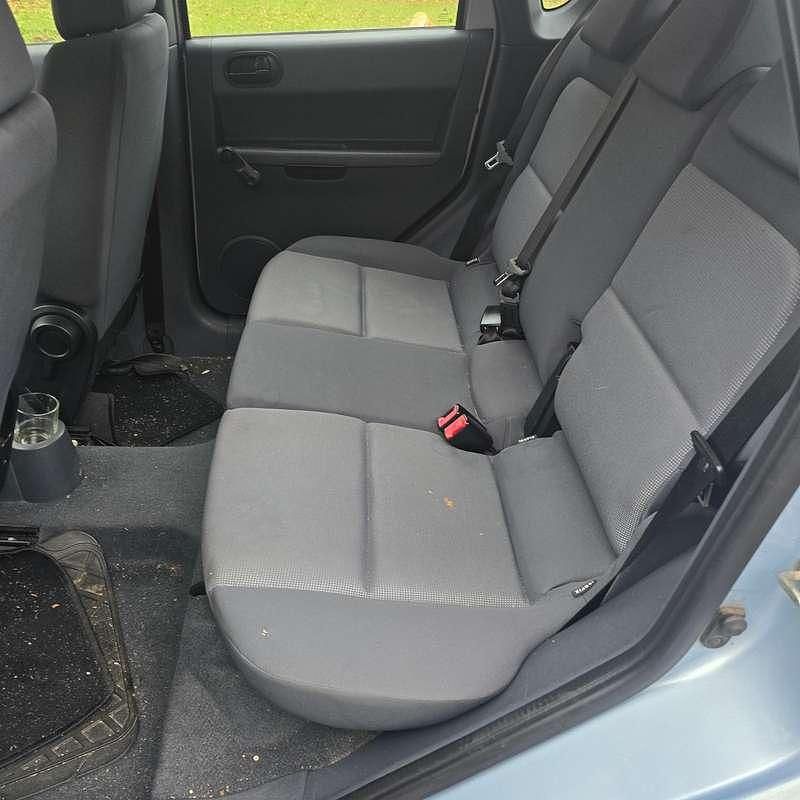 Grijs Gebruikt 2005 Mitsubishi Colt MPV | € 1.250 - Afbeelding 1/4
