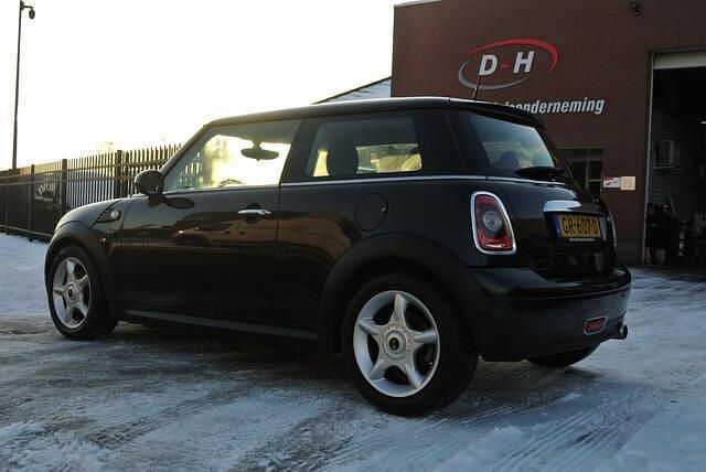 Occasion Mini ONE Salt 95 PK (69 kW) 2007 Zwart Hatchback