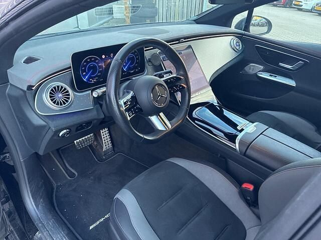 Occasion Mercedes EQE300 AMG line 108 kW (148 PK) 2022 Zwart Sedan