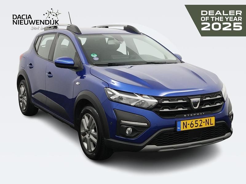 Blauw Occasion 2021 Dacia Sandero Comfort Hatchback | € 17.495 (Duur) - Afbeelding 1/3