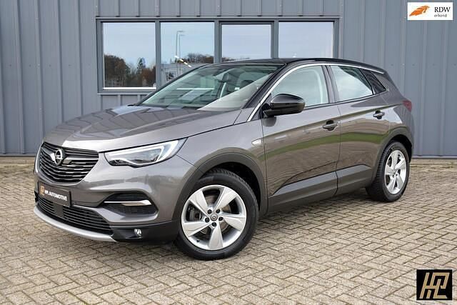 Grijs (metallic) Gebruikt 2018 Opel Grandland X Ultimate SUV | € 16.450 (Eerlijke prijs) - Afbeelding 1/4