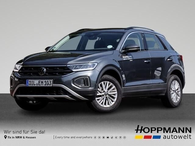 Grijs Gebruikt 2023 VW T-Roc Life SUV | € 25.818 (Eerlijke prijs) - Afbeelding 1/4