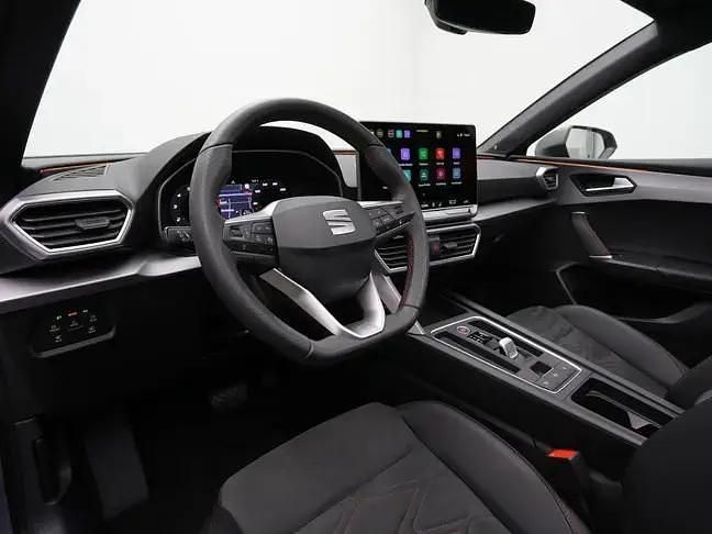 Grijs Occasion 2024 Seat Leon FR Hatchback | € 34.900 (Duur) - Afbeelding 1/3