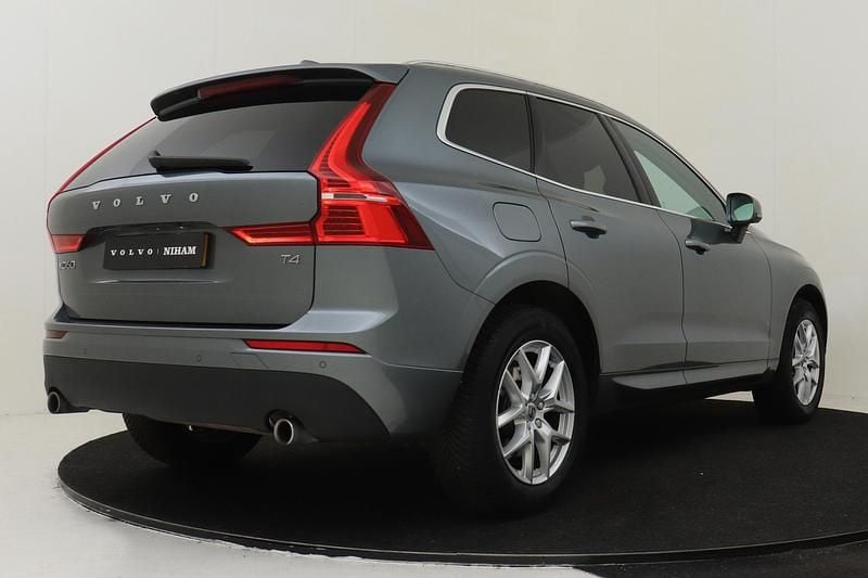 Occasion Volvo XC60 Momentum 191 PK (140 kW) 2019 Grijs SUV