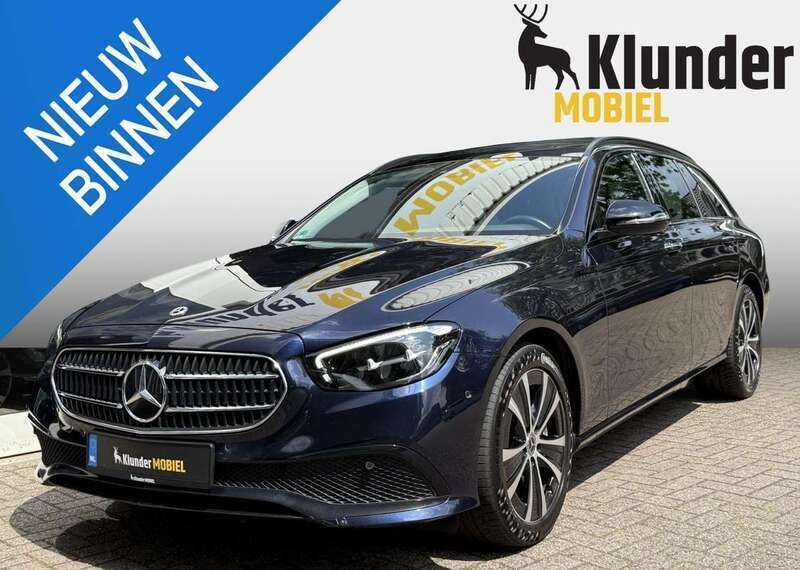 Blauw, metallic lak Gebruikt 2021 Mercedes E300 Avantgarde Stationwagen | € 33.950 (Goede deal) - Afbeelding 1/4