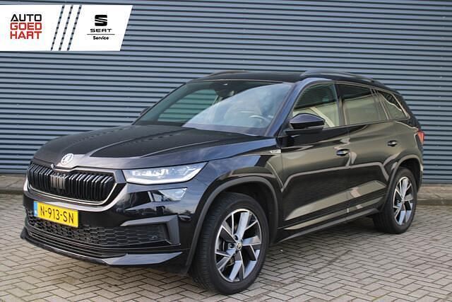 Zwart Occasion 2022 Skoda Kodiaq SportLine SUV | € 31.895 (Eerlijke prijs) - Afbeelding 1/4