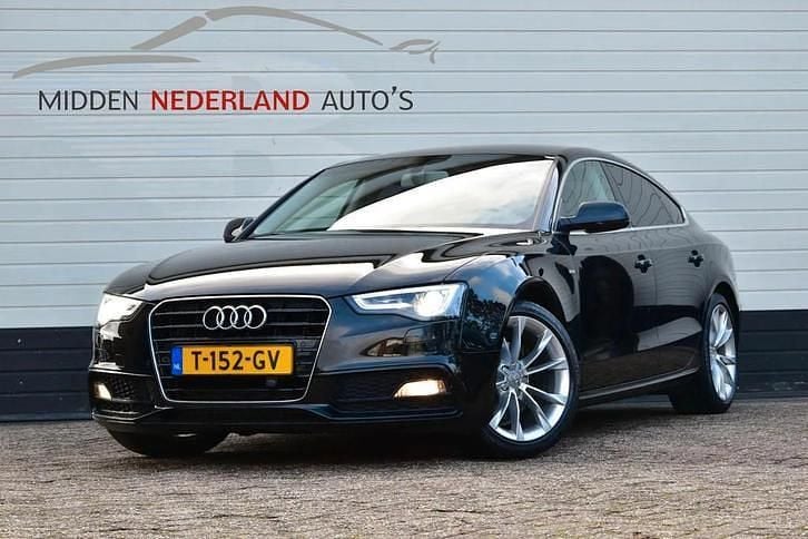 Zwart Gebruikt 2015 Audi A5 S-Line Coupé | € 17.750 - Afbeelding 1/4
