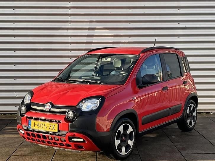 Occasion Fiat Panda Cross Cross 69 PK (50 kW) 2020 Rood Hatchback