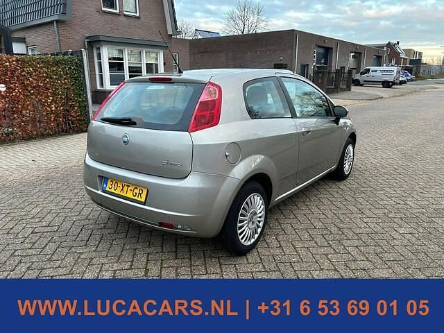Occasion Fiat Grande Punto Dynamic 65 PK (47 kW) 2007 Grijs Hatchback