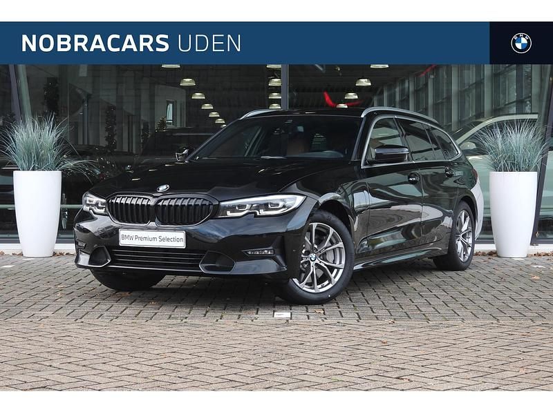 Zwart Occasion 2020 BMW 330e Executive Stationwagen | € 27.650 (Eerlijke prijs) - Afbeelding 1/4