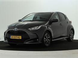 Grijs metallic Gebruikt 2021 Toyota Yaris Limited Hatchback | € 21.490 (Eerlijke prijs) - Afbeelding 1/3