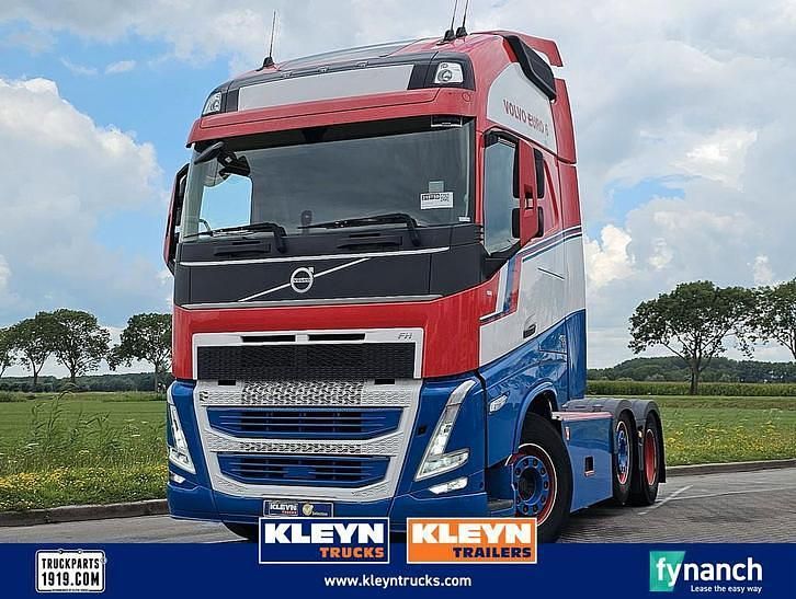 Gebruikt 2021 Volvo 460 Sedan | € 61.950 - Afbeelding 1/4