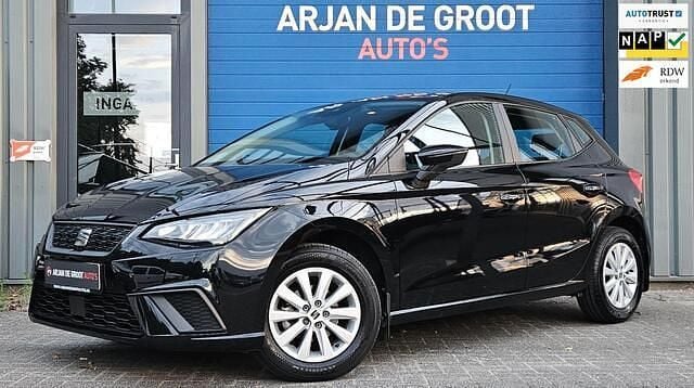 Zwart Gebruikt 2022 Seat Ibiza Style Hatchback | € 16.750 (Eerlijke prijs) - Afbeelding 1/4