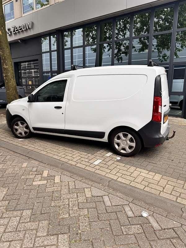 Gebruikt 2016 Dacia Dokker Ambiance Van | € 4.000 (Iets duurder) - Afbeelding 1/4