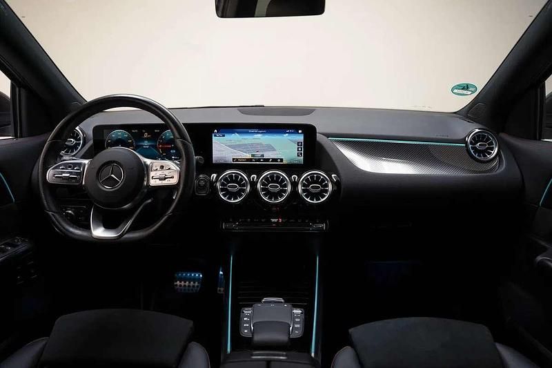 Occasion Mercedes GLA250 Business 160 PK (117 kW) 2021 Grijs SUV