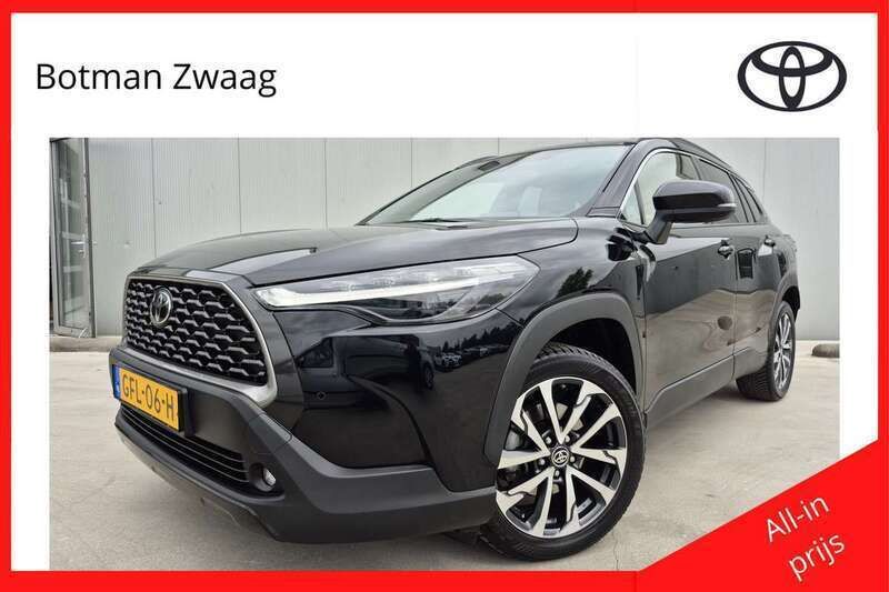 Zwart Gebruikt 2024 Toyota Corolla Cross Style SUV | € 36.999 (Iets duurder) - Afbeelding 1/4