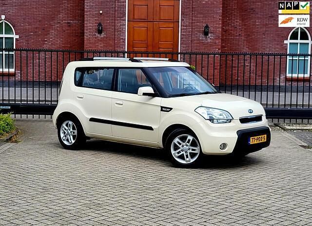 Beige Occasion 2011 Kia Soul Air SUV | € 5.750 (Eerlijke prijs) - Afbeelding 1/4