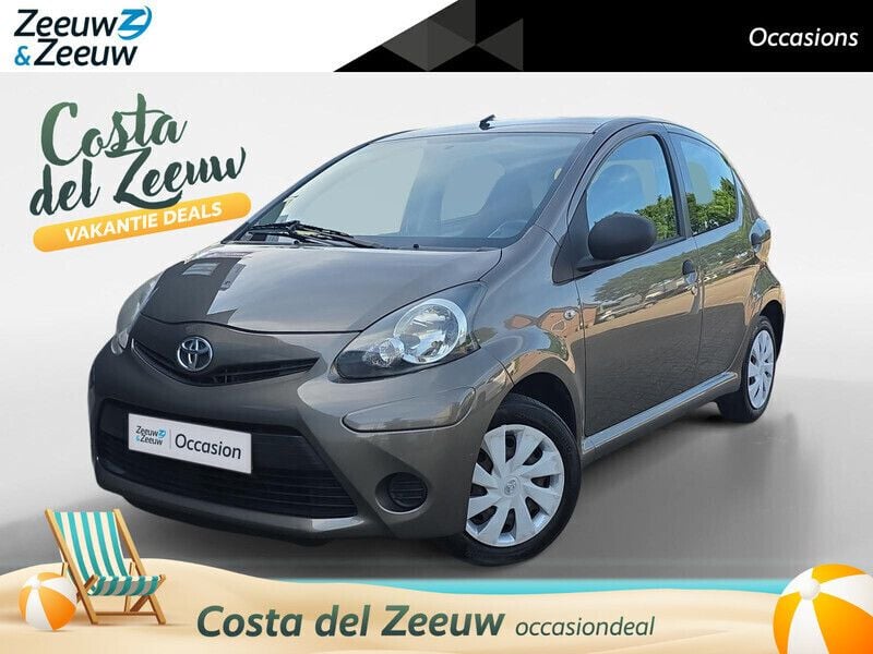 Bruin Gebruikt 2012 Toyota Aygo Comfort Hatchback | € 4.440 (Eerlijke prijs) - Afbeelding 1/4