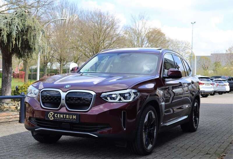 Rood Gebruikt 2023 BMW iX3 Executive SUV | € 49.750 (Eerlijke prijs) - Afbeelding 1/4