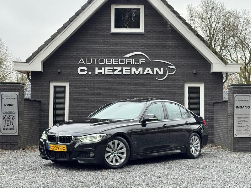 Occasion BMW 330 Executive 184 PK (135 kW) 2016 Zwart Sedan