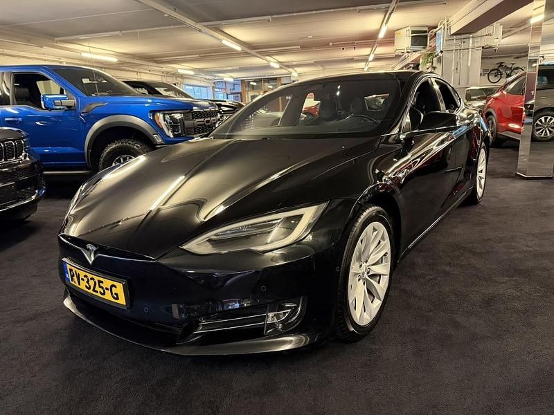 Zwart Gebruikt 2018 Tesla Model S Hatchback | € 23.750 (Eerlijke prijs) - Afbeelding 1/4