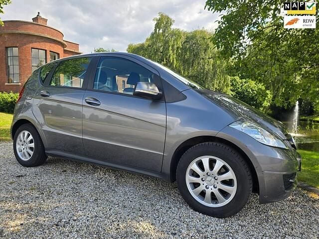 Grijs Gebruikt 2009 Mercedes A160 Business MPV | € 4.999 (Eerlijke prijs) - Afbeelding 1/4