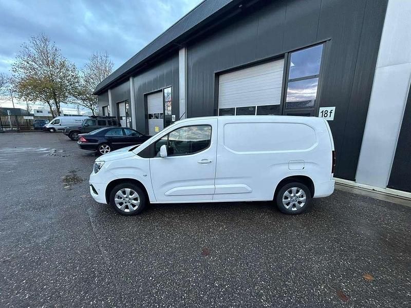 Occasion Opel Combo Innovation 131 PK (96 kW) 2020 Wit Van