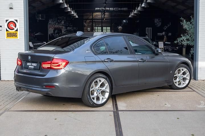 Occasion BMW 330e 252 PK (185 kW) 2017 Grijs Sedan