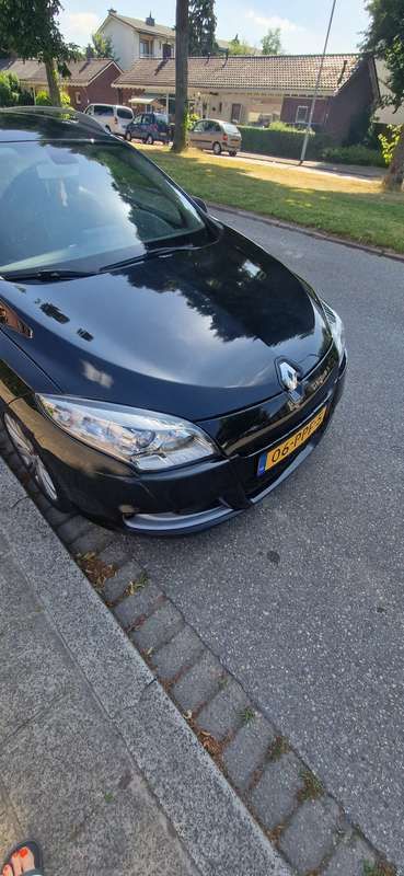 Zwart Gebruikt 2011 Renault Mégane GrandTour GT Stationwagen | € 3.200 - Afbeelding 1/4