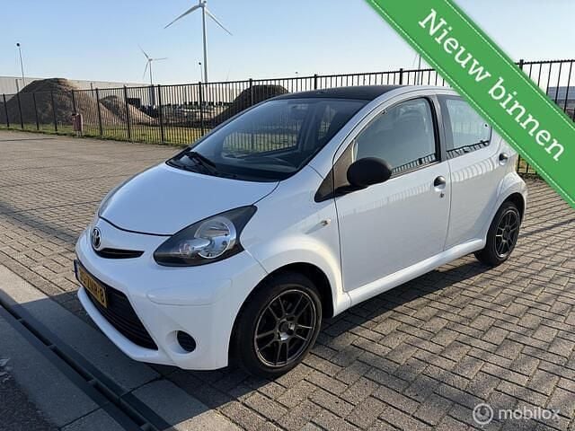 Occasion Toyota Aygo Comfort 68 PK (50 kW) 2012 Wit Hatchback