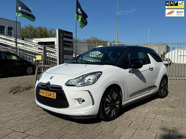 Wit Gebruikt 2014 Citroën DS3 Chic Hatchback | € 4.249 (Super prijs) - Afbeelding 1/4