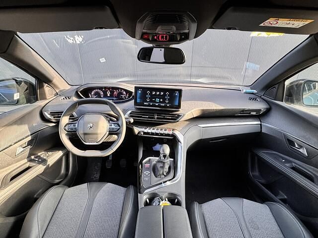 Occasion Peugeot 3008 Allure 131 PK (96 kW) 2024 Blauw (metallic) SUV