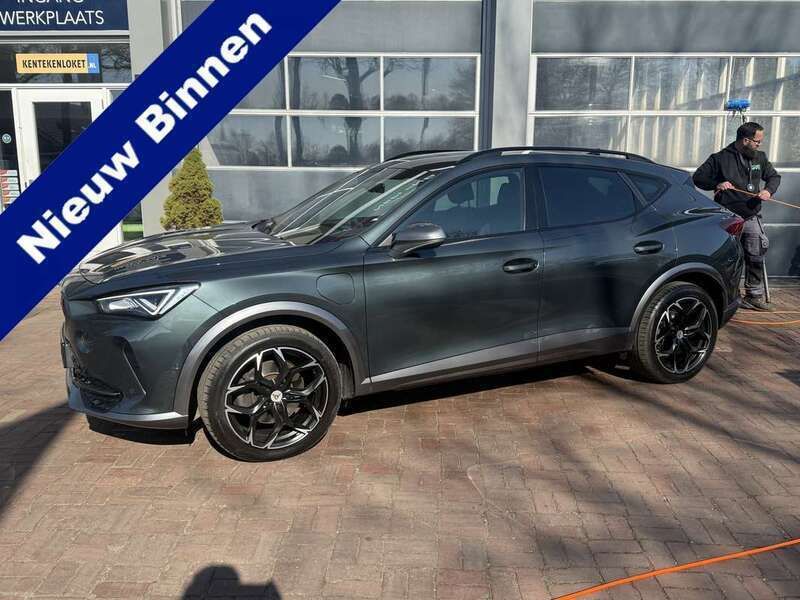 Zwart, metallic lak Gebruikt 2021 Cupra Formentor VZ SUV | € 27.950 (Iets duurder) - Afbeelding 1/4