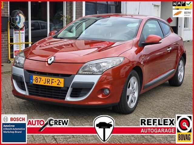 Oranje Gebruikt 2009 Renault Mégane Coupé Coupé | € 3.499 (Eerlijke prijs) - Afbeelding 1/4