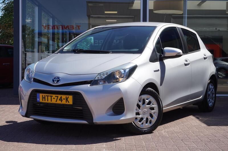Grijs Gebruikt 2012 Toyota Yaris Hybrid Hatchback | € 10.499 (Iets duurder) - Afbeelding 1/4