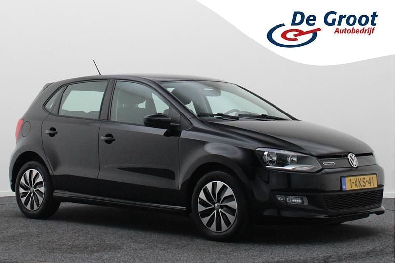 Zwart Gebruikt 2014 VW Polo Hatchback | € 7.950 (Eerlijke prijs) - Afbeelding 1/4