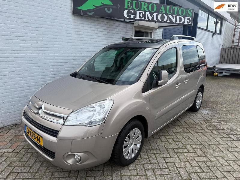 Grijs (metallic) Gebruikt 2010 Citroën Berlingo MPV | € 3.499 (Super prijs) - Afbeelding 1/4