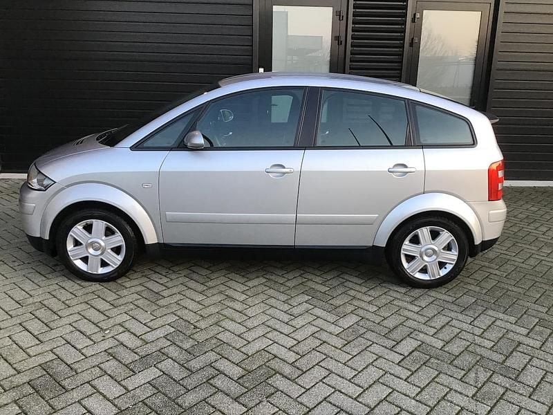 Grijs Occasion 2004 Audi A2 Proline Hatchback | € 7.795 - Afbeelding 1/4